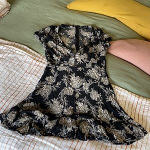 Olivaceous black/cream floral dress